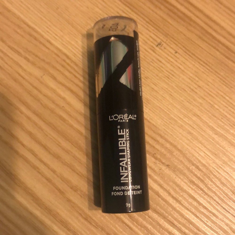 L’Oréal infaillible longwear shaping stick